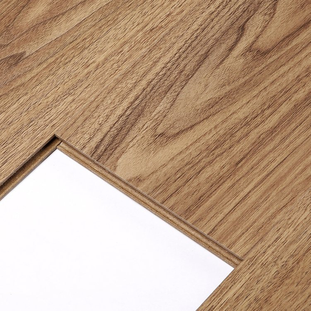 Premium fiskebeinsdesign HDF 12 mm laminatgulv