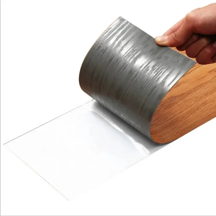 Ali je Glue Down Flooring prijazen do hišnih ljubljenčkov?
